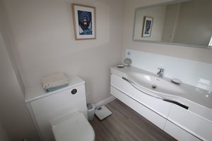 Ensuite- click for photo gallery